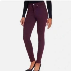 Good American Good Legs Jeans